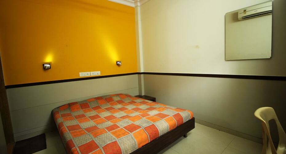 Nirmal Guest House, Mumbai 5